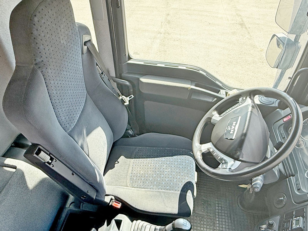 Sunkvežimis su kranu MAN TGA 18.440* PK 16502 + FUNK * 4x4 * TOP: foto 11 Sunkvežimis su kranu MAN TGA 18.440* PK 16502 + FUNK * 4x4 * TOP: foto 11