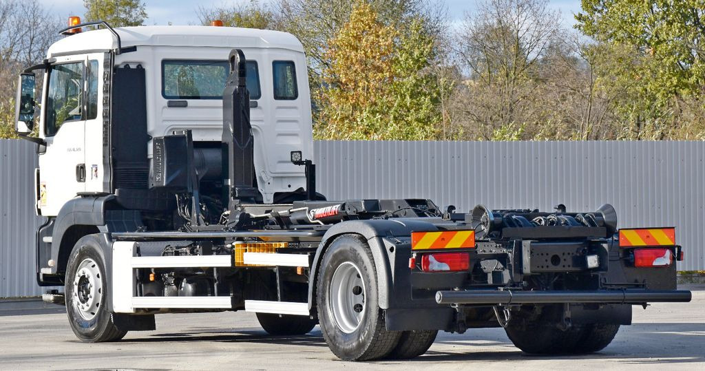 MAN TGS 18.320 Abrollkipper * Top Zustand! MAN TGS 18.320 Abrollkipper * Top Zustand! - Hook-lift sunkvežimis: foto 4 MAN TGS 18.320 Abrollkipper * Top Zustand! MAN TGS 18.320 Abrollkipper * Top Zustand! - Hook-lift sunkvežimis: foto 4