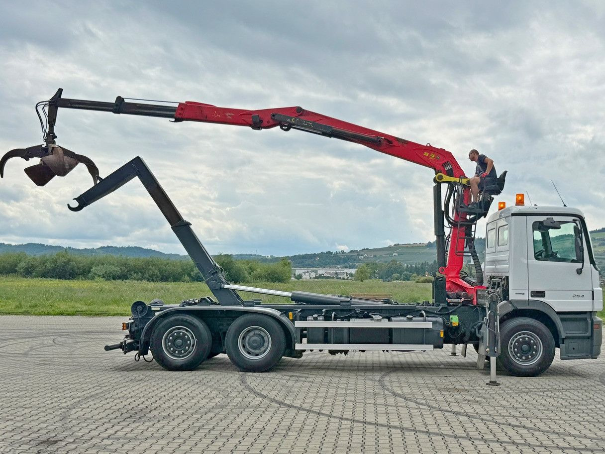 Mercedes-Benz ACTROS 2541 * ABROLLKIPPER * EPSILON E140Z81*TOP - Hook-lift sunkvežimis, Sunkvežimis su kranu: foto 5 Mercedes-Benz ACTROS 2541 * ABROLLKIPPER * EPSILON E140Z81*TOP - Hook-lift sunkvežimis, Sunkvežimis su kranu: foto 5
