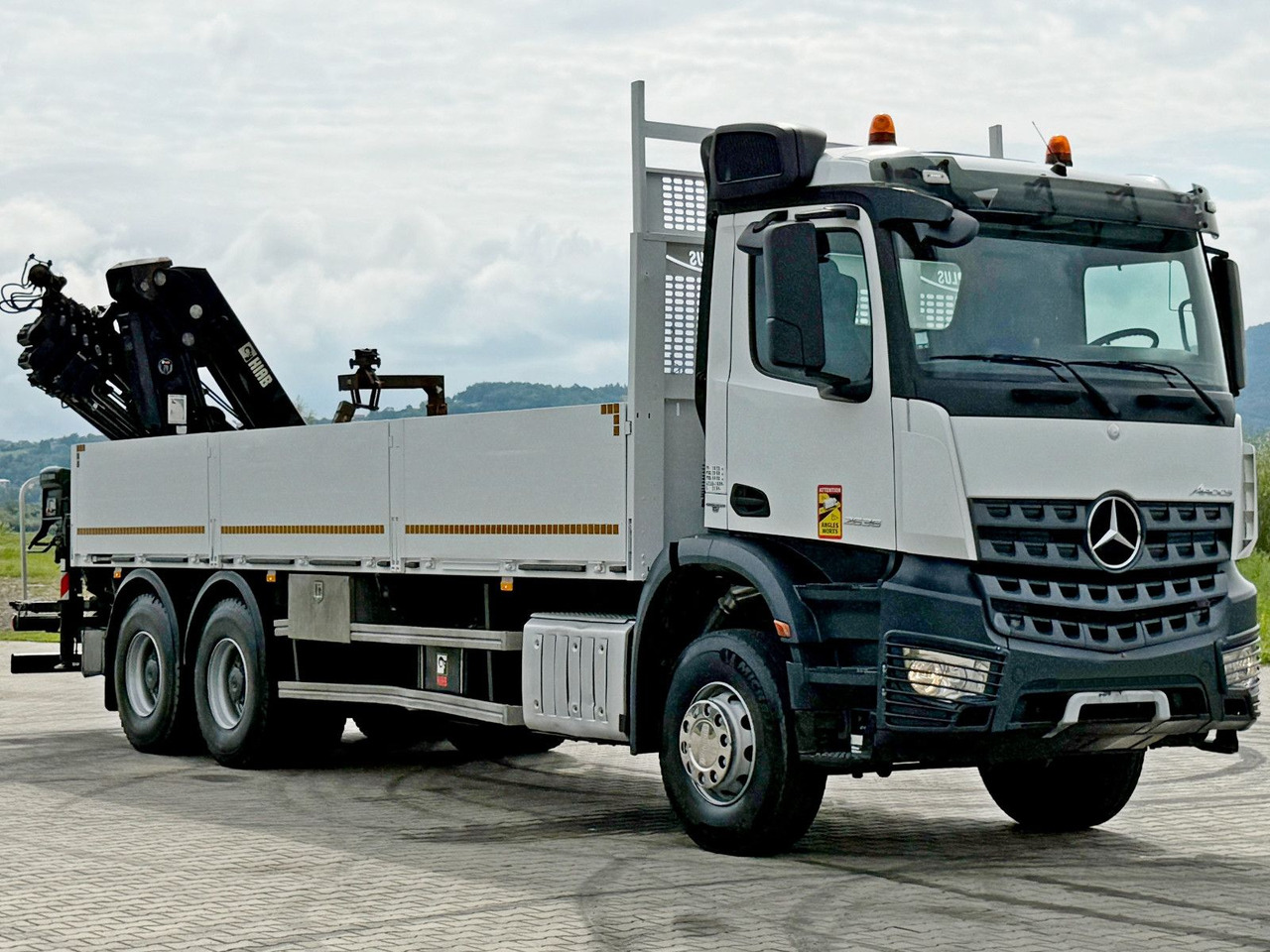 Mercedes-Benz ACTROS 2636 * HIAB 211 E-6 HIDUO/FUNK *6x4 - Sunkvežimis su kranu: foto 3 Mercedes-Benz ACTROS 2636 * HIAB 211 E-6 HIDUO/FUNK *6x4 - Sunkvežimis su kranu: foto 3