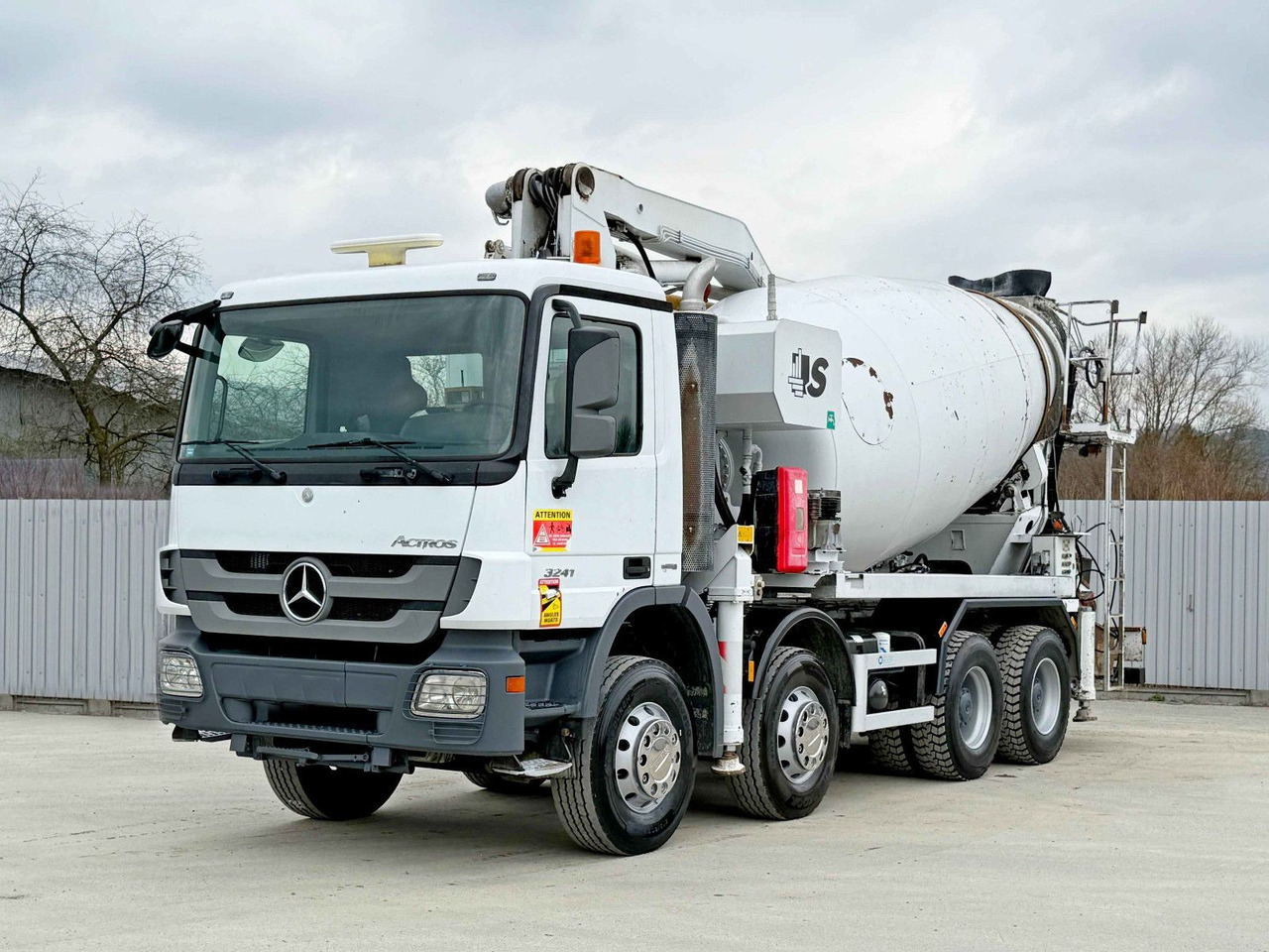 Mercedes-Benz ACTROS 3241 * Betonpumpe 24 m + FUNK / 8x4 - Betono siurblys: foto 2 Mercedes-Benz ACTROS 3241 * Betonpumpe 24 m + FUNK / 8x4 - Betono siurblys: foto 2