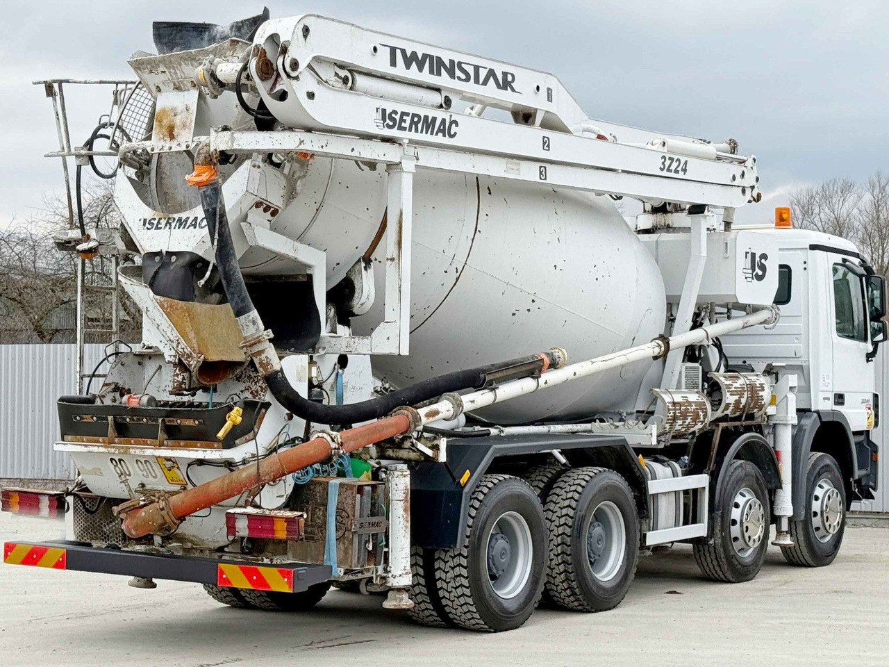 Mercedes-Benz ACTROS 3241 * Betonpumpe 24 m + FUNK / 8x4 - Betono siurblys: foto 4 Mercedes-Benz ACTROS 3241 * Betonpumpe 24 m + FUNK / 8x4 - Betono siurblys: foto 4