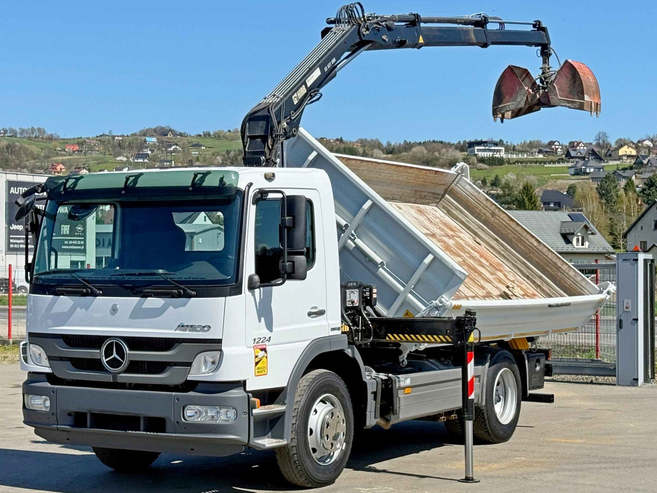 Mercedes-Benz ATEGO 1224 * KIPPER 4,00 m * HIAB 077 BS - 2 DUO - Savivartis sunkvežimis, Sunkvežimis su kranu: foto 5 Mercedes-Benz ATEGO 1224 * KIPPER 4,00 m * HIAB 077 BS - 2 DUO - Savivartis sunkvežimis, Sunkvežimis su kranu: foto 5