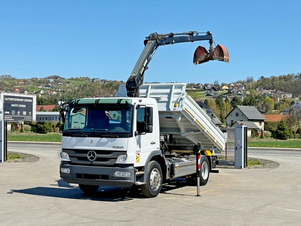 Mercedes-Benz ATEGO 1224 * KIPPER 4,00 m * HIAB 077 BS - 2 DUO - Sunkvežimis su kranu: foto 2 Mercedes-Benz ATEGO 1224 * KIPPER 4,00 m * HIAB 077 BS - 2 DUO - Sunkvežimis su kranu: foto 2