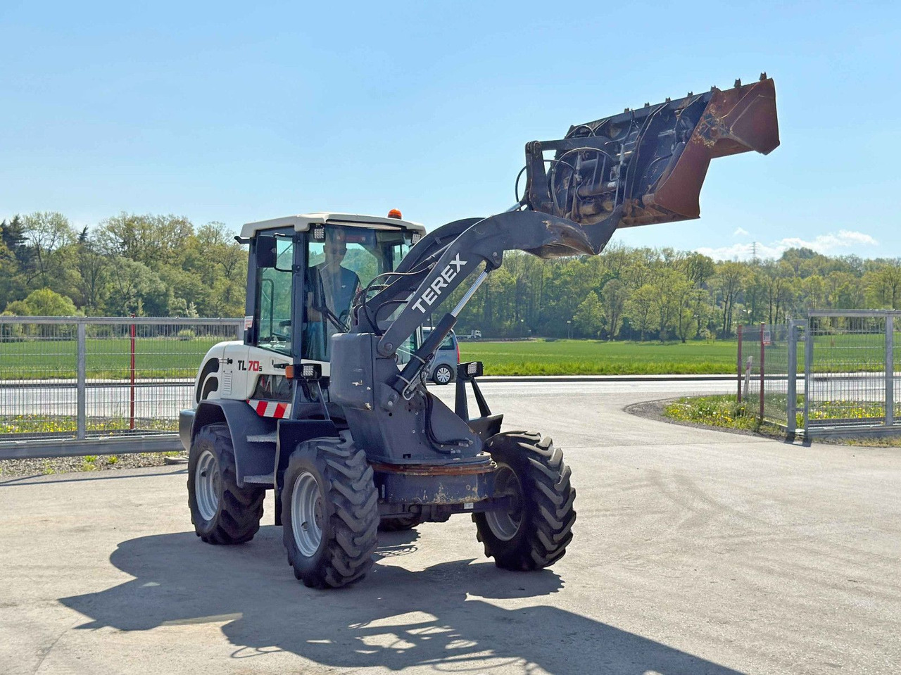 Neuson WACKER WL 50 * TOPZUSTAND Terex TL 70 s * RADLADER * 4x4 * TOPZUSTAND - Ratinis krautuvas: foto 3 Neuson WACKER WL 50 * TOPZUSTAND Terex TL 70 s * RADLADER * 4x4 * TOPZUSTAND - Ratinis krautuvas: foto 3