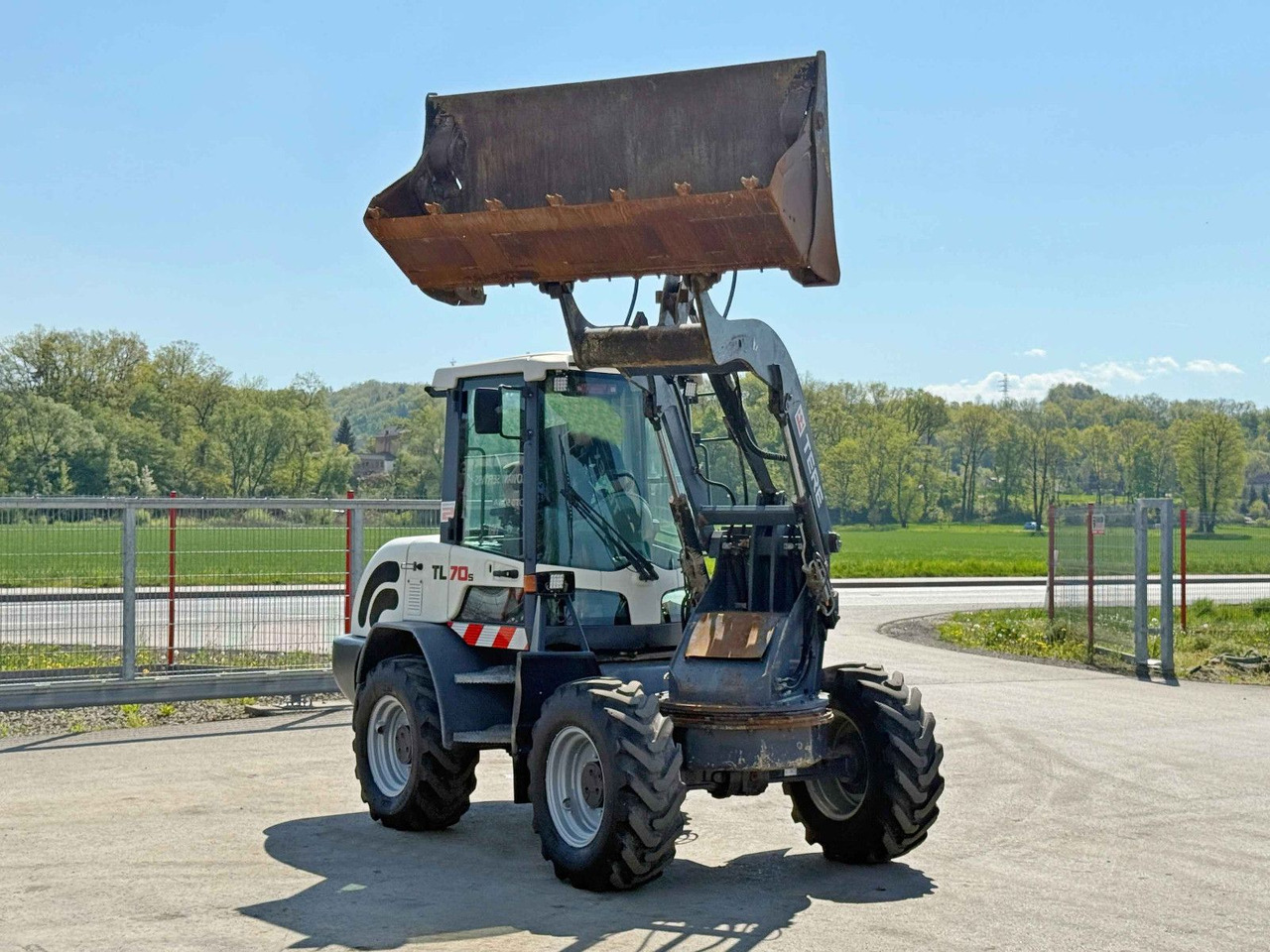Neuson WACKER WL 50 * TOPZUSTAND Terex TL 70 s * RADLADER * 4x4 * TOPZUSTAND - Ratinis krautuvas: foto 4 Neuson WACKER WL 50 * TOPZUSTAND Terex TL 70 s * RADLADER * 4x4 * TOPZUSTAND - Ratinis krautuvas: foto 4