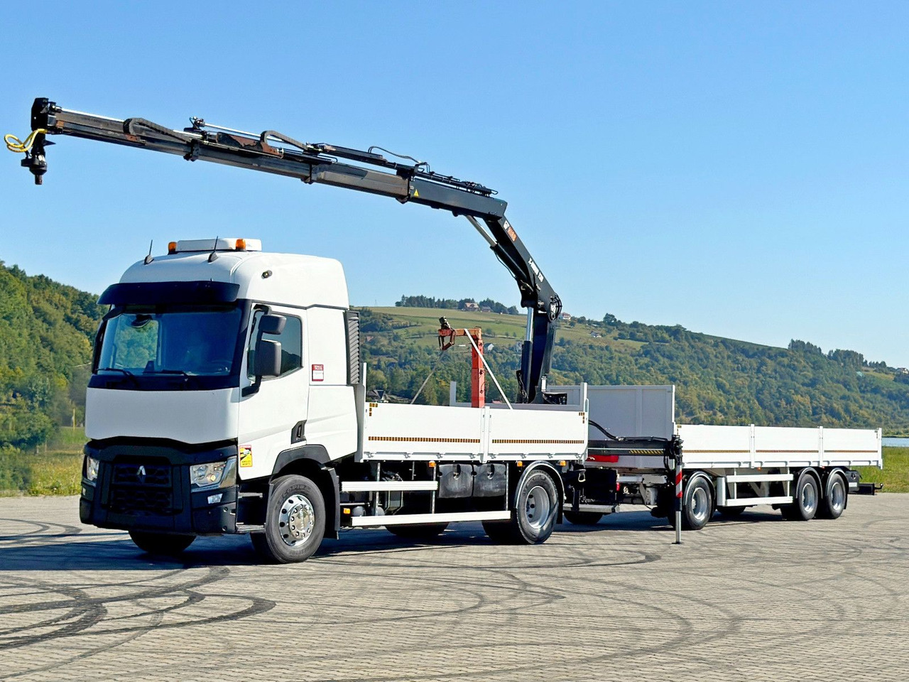 Renault C 440* HIAB X-HIDUO 138 B-3 + FUNK + Anhänger - Sunkvežimis su kranu: foto 2 Renault C 440* HIAB X-HIDUO 138 B-3 + FUNK + Anhänger - Sunkvežimis su kranu: foto 2