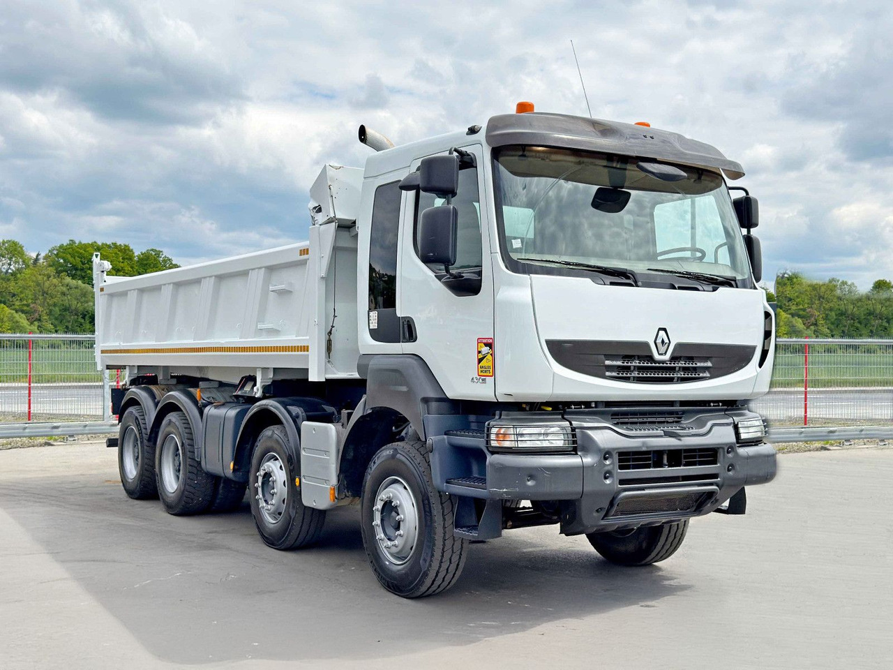 Renault KERAX 430 DXI * KIPPER 6,00 m / 8x4 * TOP - Savivartis sunkvežimis, Sunkvežimis su kranu: foto 1 Renault KERAX 430 DXI * KIPPER 6,00 m / 8x4 * TOP - Savivartis sunkvežimis, Sunkvežimis su kranu: foto 1