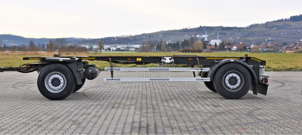 Schmitz Cargobull Anhänger 6,90m * TOPZUSTAND ! - Važiuoklės priekaba: foto 4 Schmitz Cargobull Anhänger 6,90m * TOPZUSTAND ! - Važiuoklės priekaba: foto 4