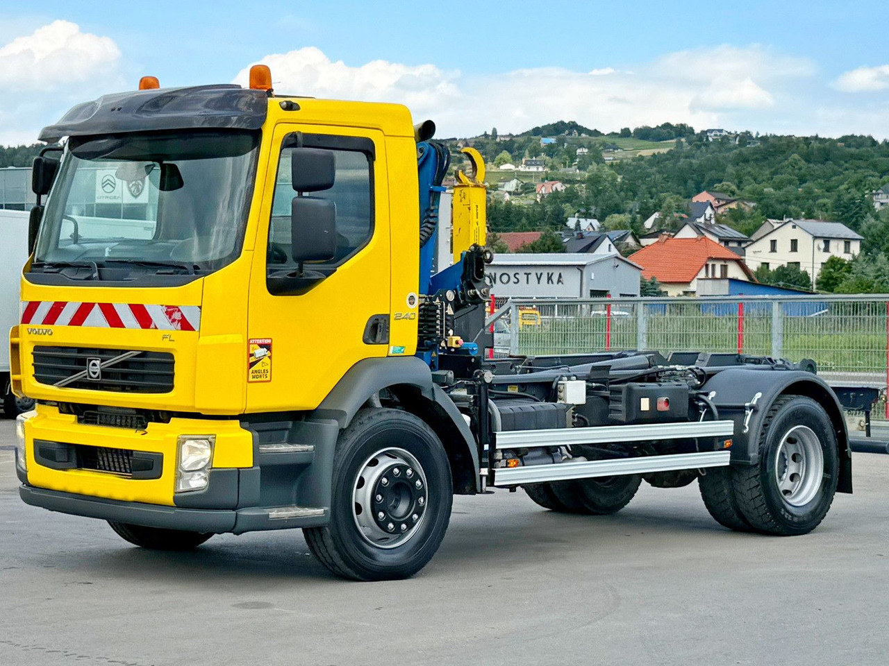 Volvo FL 240 * Abrollkipper * HMF 270 K2 * TOPZUSTAND - Hook-lift sunkvežimis: foto 4 Volvo FL 240 * Abrollkipper * HMF 270 K2 * TOPZUSTAND - Hook-lift sunkvežimis: foto 4