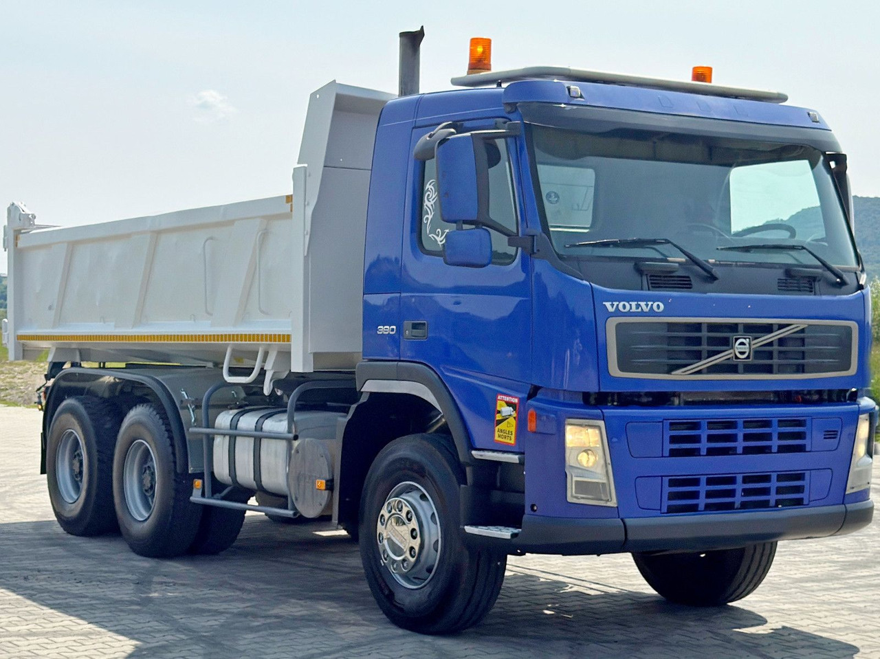 Volvo FM 380 Kipper 5,20 m + BORDMATIC / 6x4 - Savivartis sunkvežimis, Sunkvežimis su kranu: foto 4 Volvo FM 380 Kipper 5,20 m + BORDMATIC / 6x4 - Savivartis sunkvežimis, Sunkvežimis su kranu: foto 4