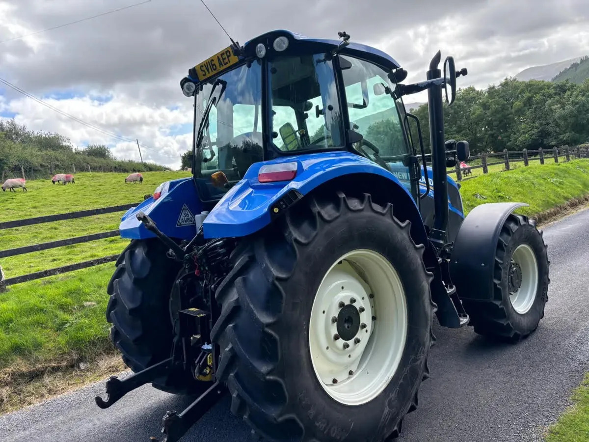 2016 Newholland T5 105 - Traktorius: foto 4 2016 Newholland T5 105 - Traktorius: foto 4