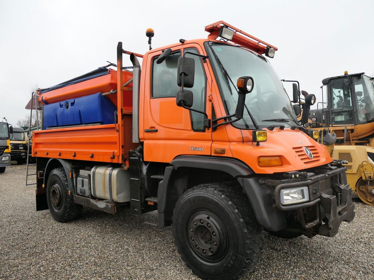 Mercedes-Benz Unimog U500 - Sniego valymo mašina: foto 3 Mercedes-Benz Unimog U500 - Sniego valymo mašina: foto 3