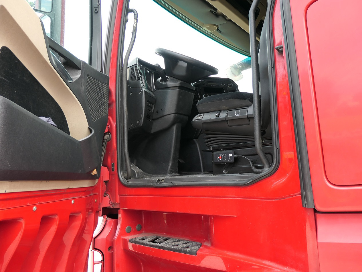 Vilkikas Mercedes Benz Actros 1845: foto 10 Vilkikas Mercedes Benz Actros 1845: foto 10