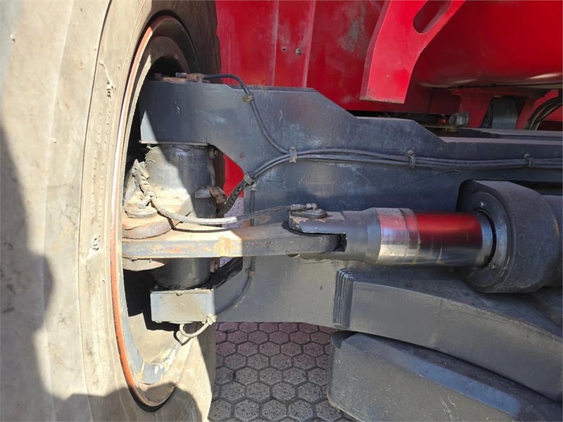 Kalmar DRG450-65C5XS - Stelažų krautuvas: foto 1 Kalmar DRG450-65C5XS - Stelažų krautuvas: foto 1