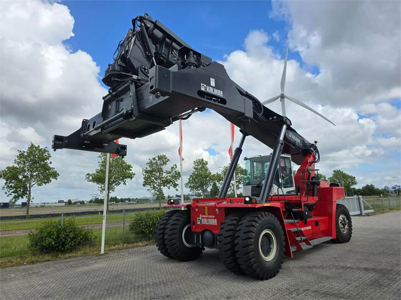 Kalmar DRU450-62S5 - Stelažų krautuvas: foto 3 Kalmar DRU450-62S5 - Stelažų krautuvas: foto 3