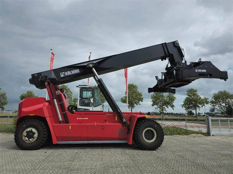 Kalmar DRU450-62S5 - Stelažų krautuvas: foto 1 Kalmar DRU450-62S5 - Stelažų krautuvas: foto 1