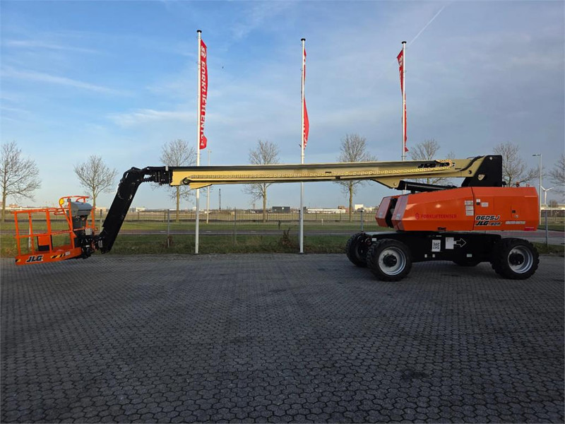 JLG 860SJ 4x4 - Krovimo technika: foto 2 JLG 860SJ 4x4 - Krovimo technika: foto 2