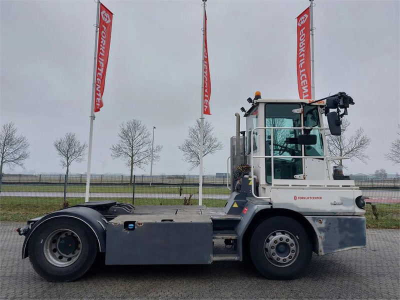 Mafi T225D - Terminalų vilkikas: foto 3 Mafi T225D - Terminalų vilkikas: foto 3