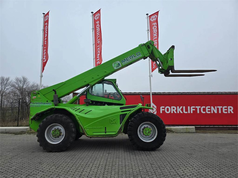 Merlo P 120.10HM - Dyzelinis krautuvas: foto 1 Merlo P 120.10HM - Dyzelinis krautuvas: foto 1
