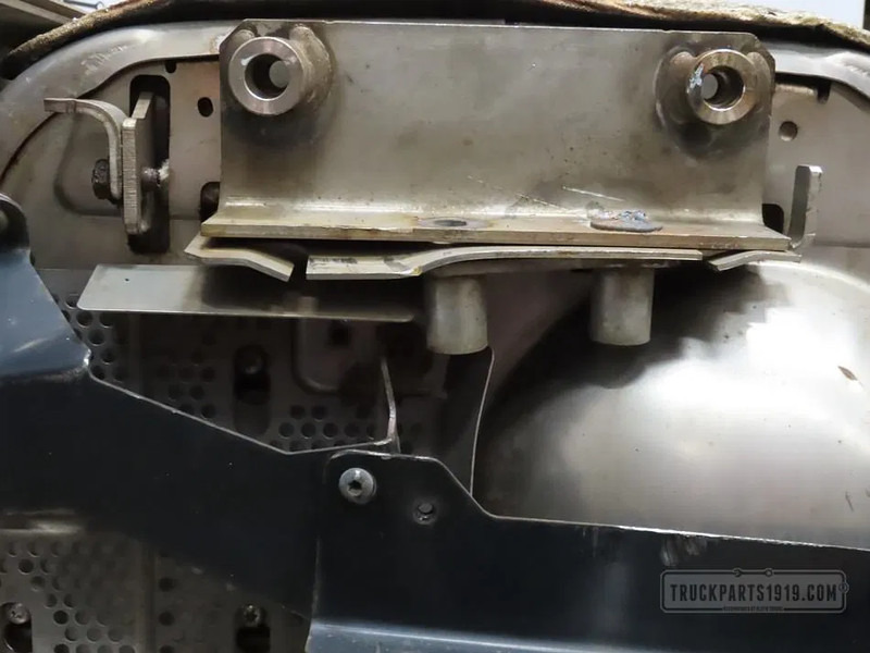 DAF 2300749 Katalysator E6 DAF - Katalizatorius - Sunkvežimis: foto 4 DAF 2300749 Katalysator E6 DAF - Katalizatorius - Sunkvežimis: foto 4