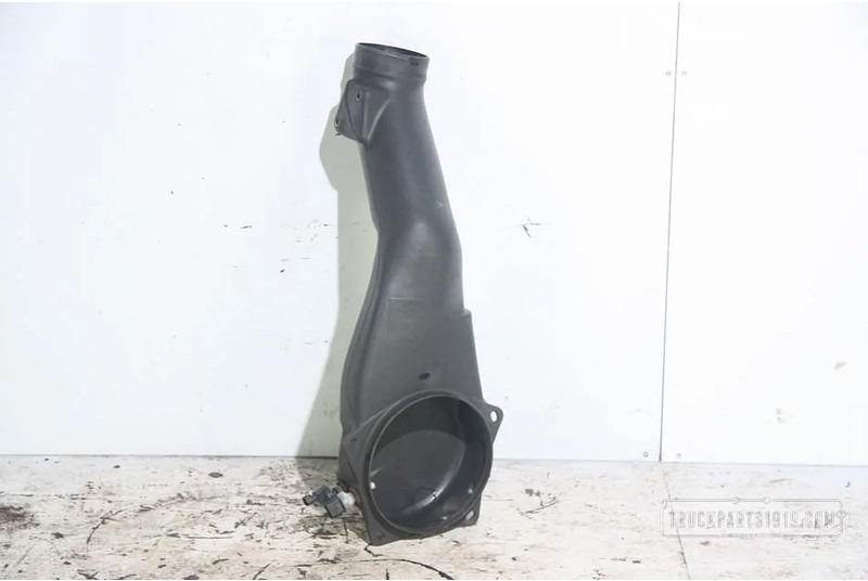 Iveco Body & Chassis Parts lucht filter buis - Oro įsiurbimo sistema - Sunkvežimis: foto 1 Iveco Body & Chassis Parts lucht filter buis - Oro įsiurbimo sistema - Sunkvežimis: foto 1