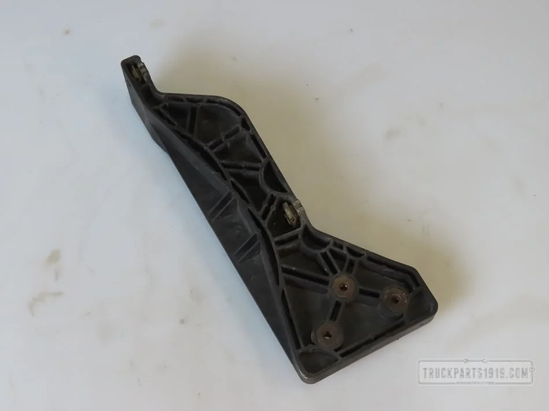 MAN Body & Chassis Parts Steun bumper Li. - Bamperis kampas - Sunkvežimis: foto 2 MAN Body & Chassis Parts Steun bumper Li. - Bamperis kampas - Sunkvežimis: foto 2