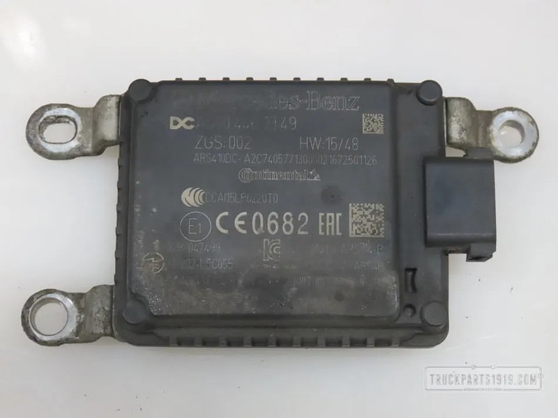 Mercedes-Benz 0004461949 Radar sensor MB MP4 - Jutiklis - Sunkvežimis: foto 1 Mercedes-Benz 0004461949 Radar sensor MB MP4 - Jutiklis - Sunkvežimis: foto 1