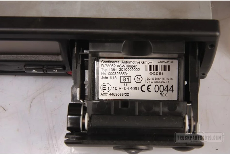 Mercedes-Benz Electrical System Tachograaf R2.0 MB MP4 - Tachografas - Sunkvežimis: foto 3 Mercedes-Benz Electrical System Tachograaf R2.0 MB MP4 - Tachografas - Sunkvežimis: foto 3