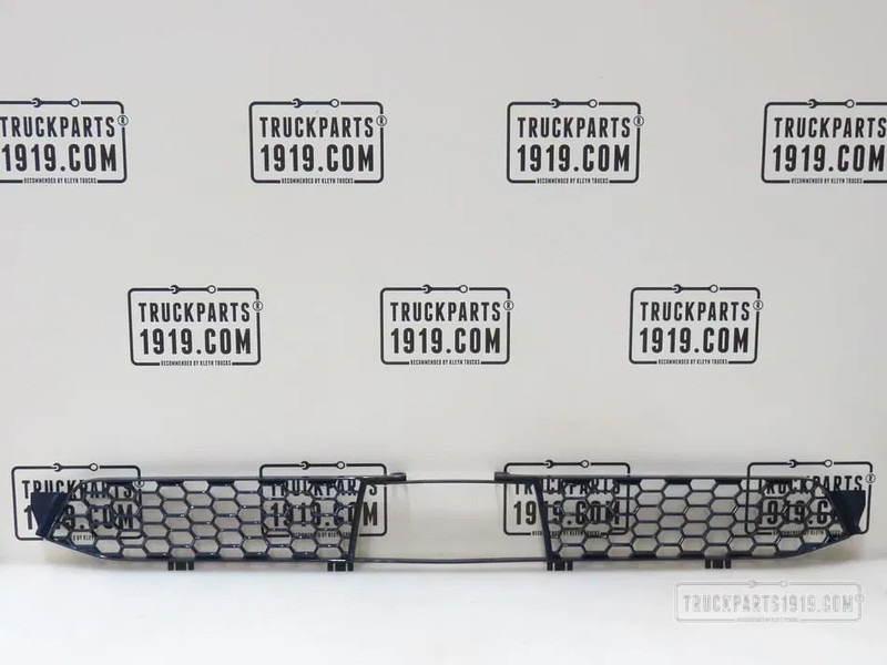 Scania 2545649 | Grille rooster - Grotelės - Sunkvežimis: foto 1 Scania 2545649 | Grille rooster - Grotelės - Sunkvežimis: foto 1