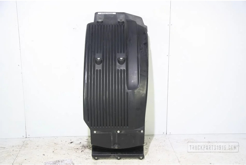 Volvo Body & Chassis Parts Volvo Spatscherm Re. Voor used - Sparnas - Sunkvežimis: foto 1 Volvo Body & Chassis Parts Volvo Spatscherm Re. Voor used - Sparnas - Sunkvežimis: foto 1