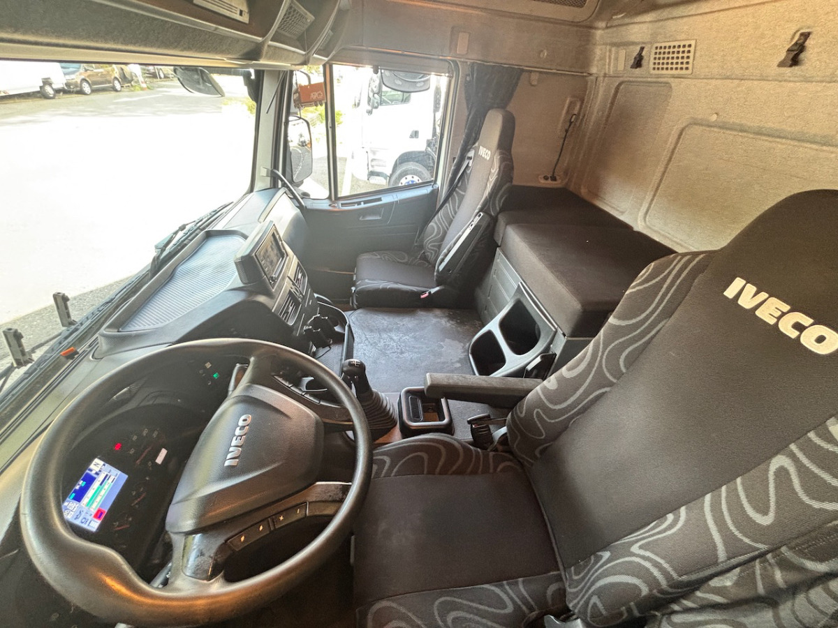 IVECO 190S40 Stralis - Tentinis sunkvežimis: foto 4 IVECO 190S40 Stralis - Tentinis sunkvežimis: foto 4