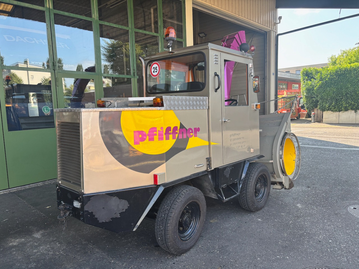 Marke Rolba R 200 - Komunalinė/ Specializuota technika: foto 5 Marke Rolba R 200 - Komunalinė/ Specializuota technika: foto 5