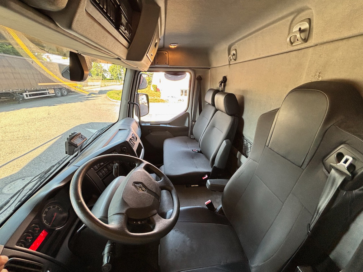 RENAULT D12.240 - Refrižeratorius sunkvežimis: foto 4 RENAULT D12.240 - Refrižeratorius sunkvežimis: foto 4