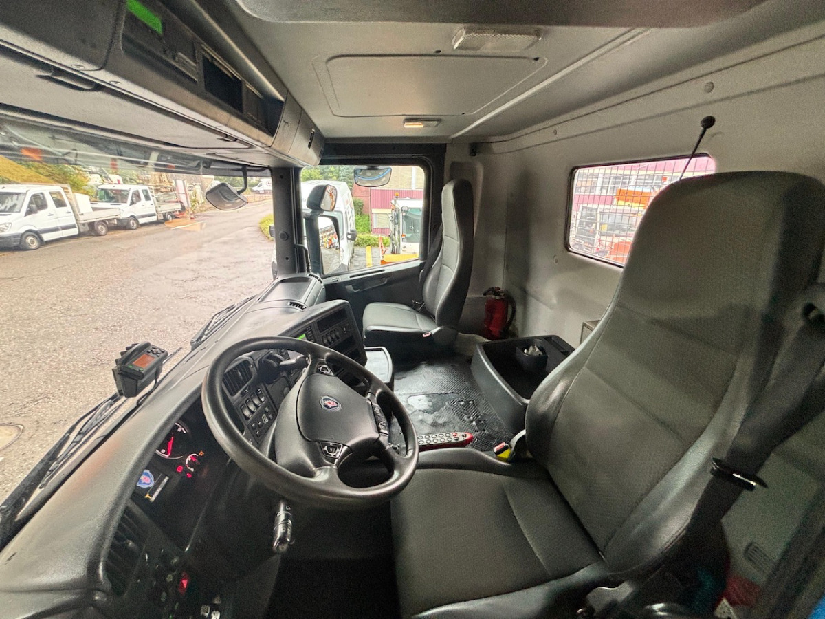 SCANIA G450 LB 6x2 - Nuožulnaus pakėlimo ant platformos sunkvežimis: foto 4 SCANIA G450 LB 6x2 - Nuožulnaus pakėlimo ant platformos sunkvežimis: foto 4