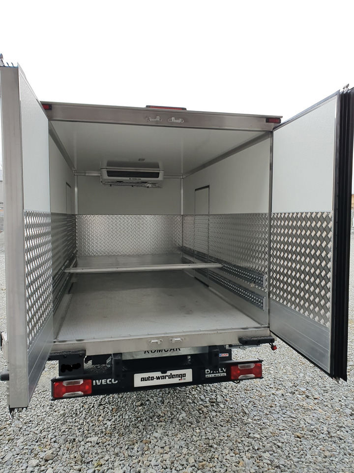 Iveco Daily 180 Tiefkühlkoffer 6PAL - Furgonas šaldytuvas: foto 4 Iveco Daily 180 Tiefkühlkoffer 6PAL - Furgonas šaldytuvas: foto 4