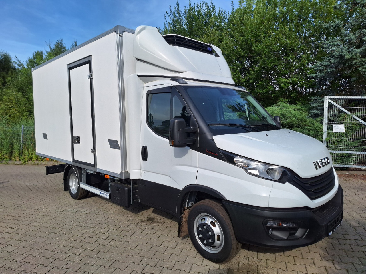 Iveco Daily 70C18 Kühlkoffer LBW BÃR - Furgonas šaldytuvas: foto 1 Iveco Daily 70C18 Kühlkoffer LBW BÃR - Furgonas šaldytuvas: foto 1