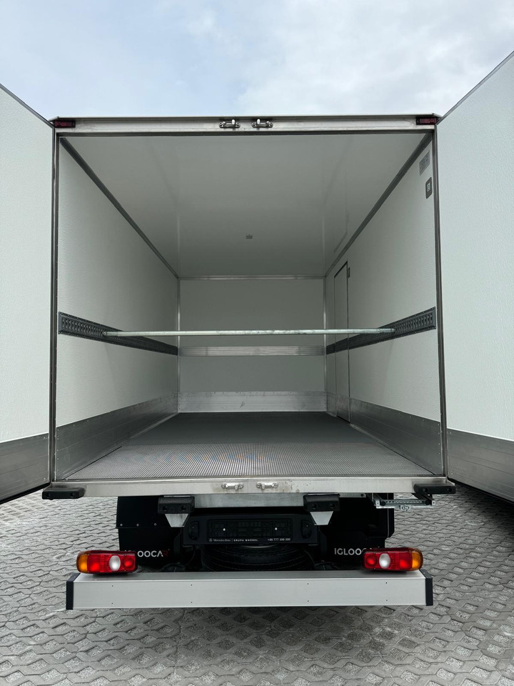 Mitsubishi Canter FUSO 70C18 Isotherm Koffer - Izoterminis sunkvežimis: foto 1 Mitsubishi Canter FUSO 70C18 Isotherm Koffer - Izoterminis sunkvežimis: foto 1