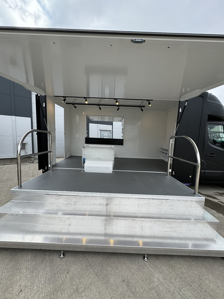 Renault Master 165 Messefahrzeug - Autoparduotuvė: foto 1 Renault Master 165 Messefahrzeug - Autoparduotuvė: foto 1
