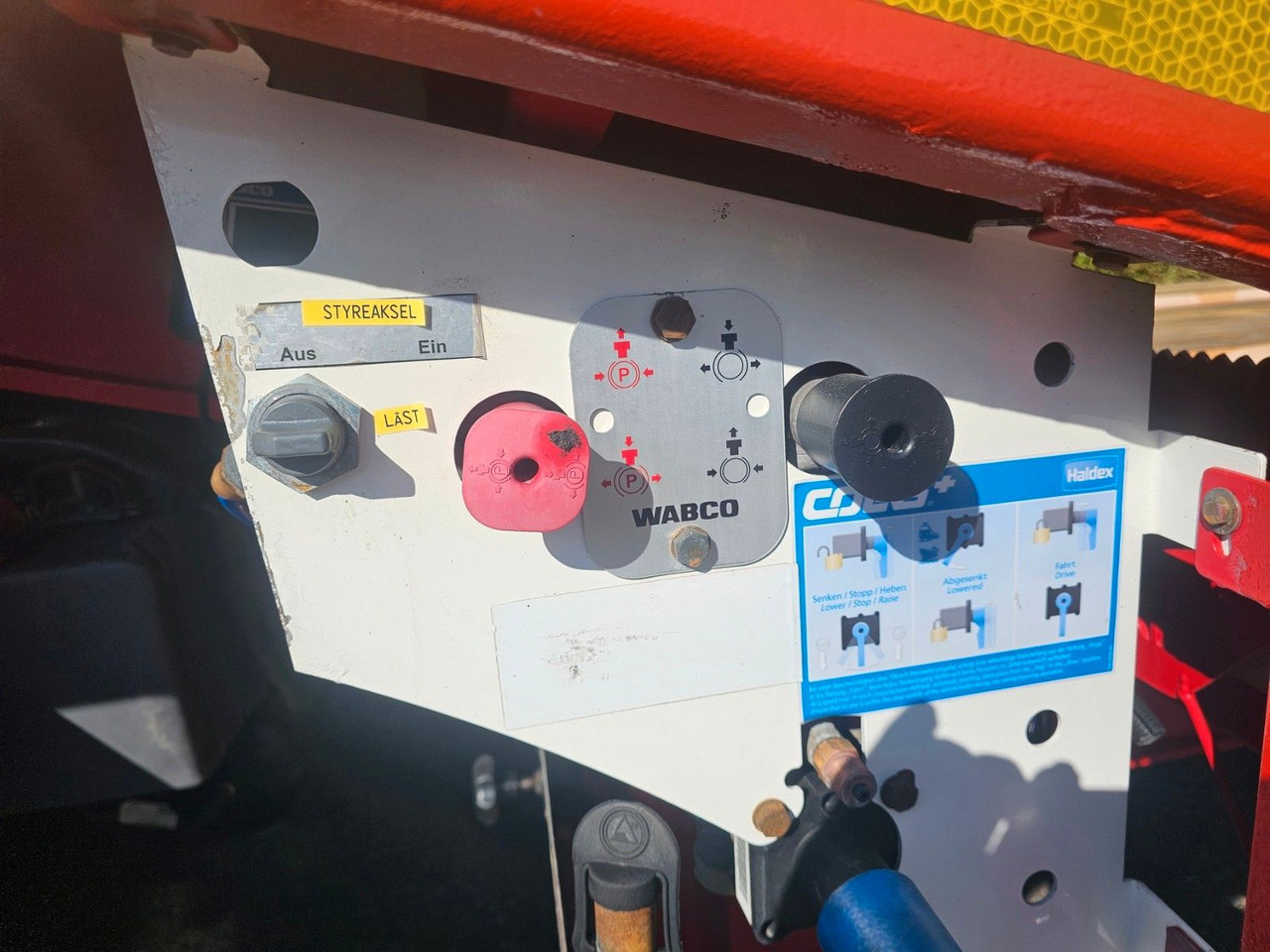 Žemo profilio platforma puspriekabė Hangler SVS-H 580 Semie Tieflader Mit Rampen: foto 19