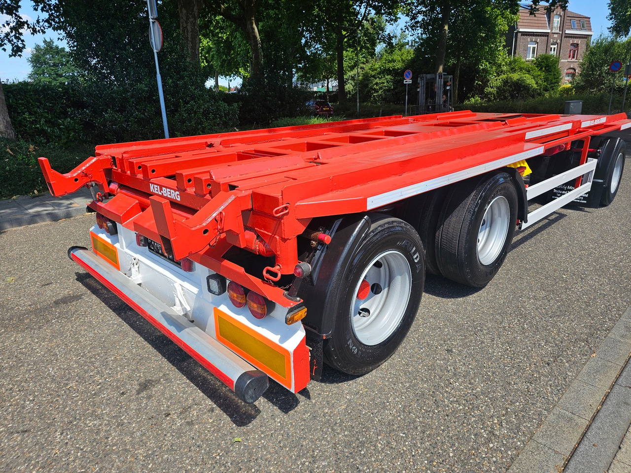 Kel-berg D24 3 Container Tippertrailer - Kablio/ Skip loader priekaba: foto 4 Kel-berg D24 3 Container Tippertrailer - Kablio/ Skip loader priekaba: foto 4