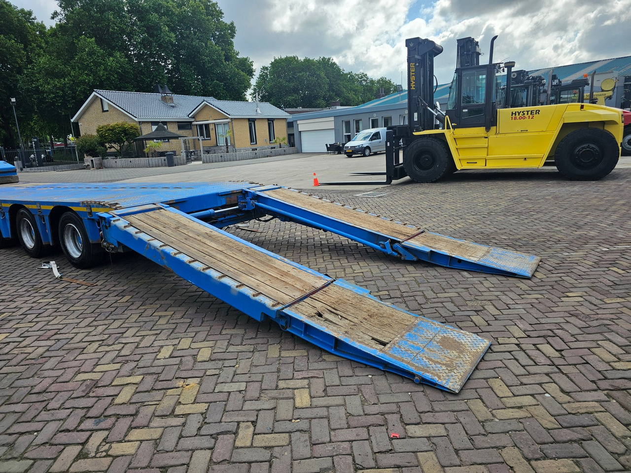 Žemo profilio platforma puspriekabė Nooteboom OSD-58-04V With Hydraulic Ramps: foto 14