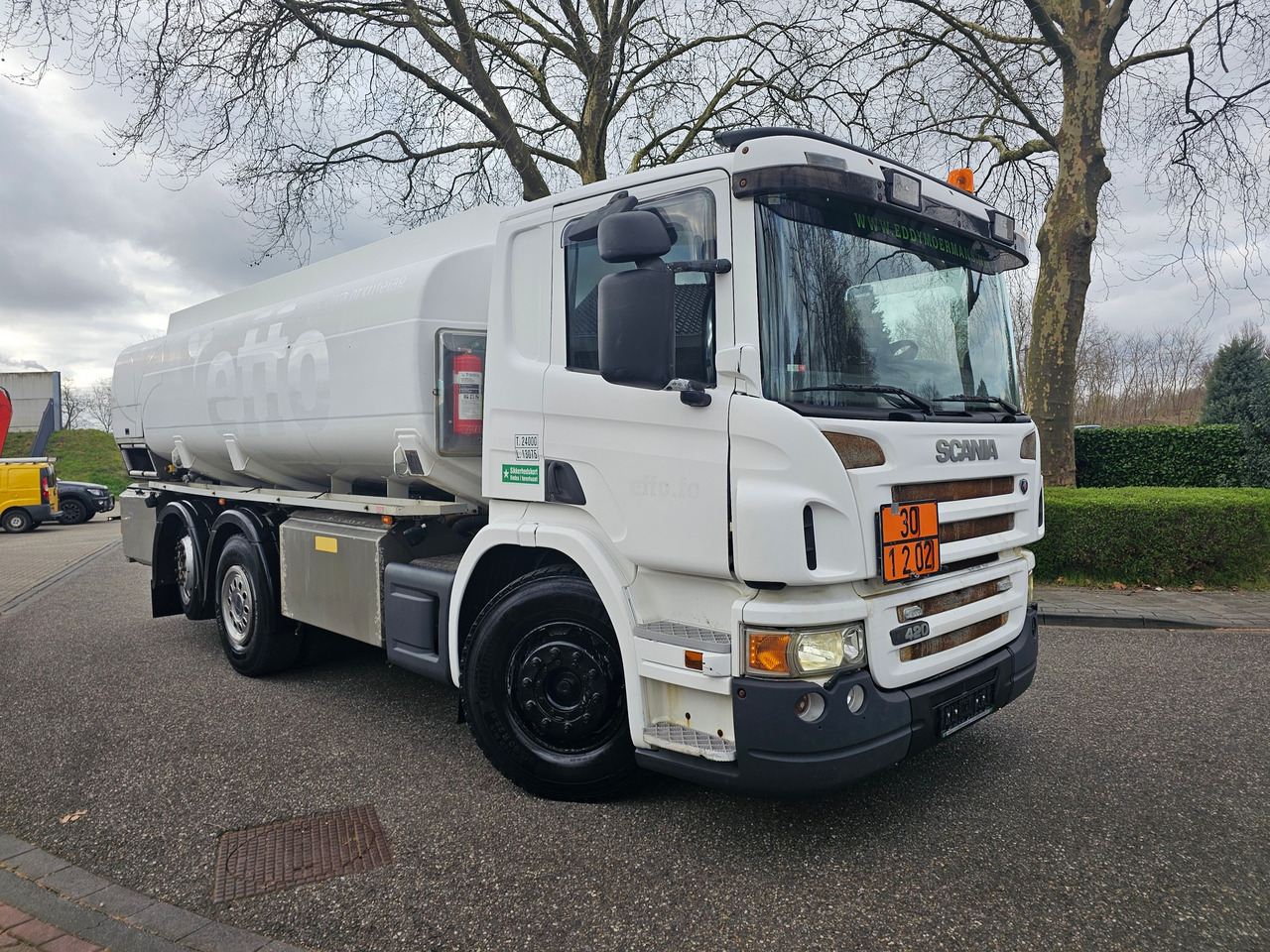 Scania P420 6x2*4 - Autocisterna: foto 1 Scania P420 6x2*4 - Autocisterna: foto 1