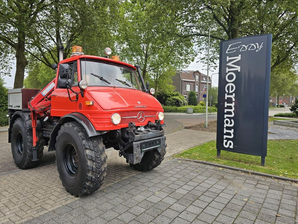Unimog 406/U9000 4x4 - Sunkvežimis su kranu: foto 1 Unimog 406/U9000 4x4 - Sunkvežimis su kranu: foto 1