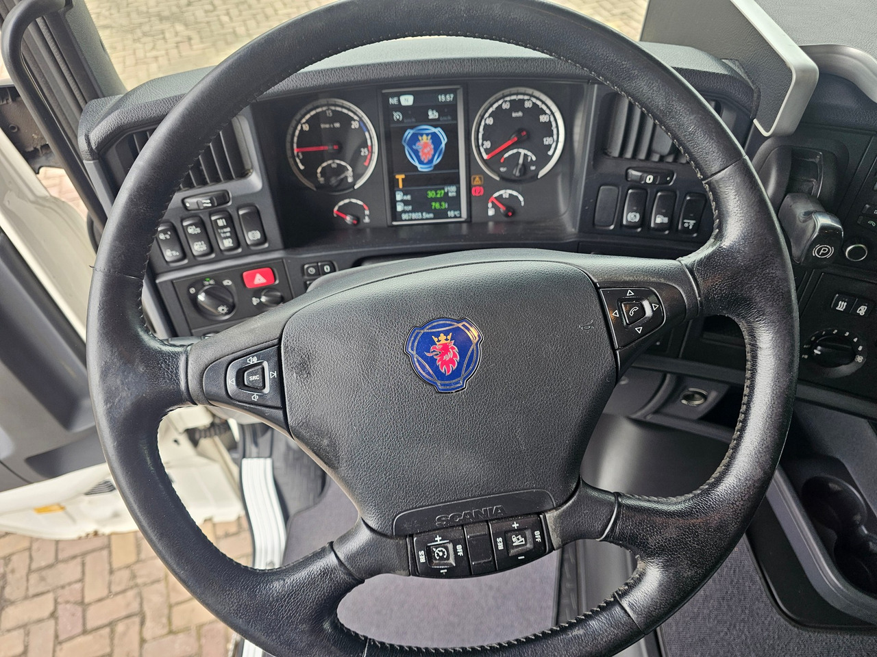 Scania R450 Highline - Vilkikas: foto 5 Scania R450 Highline - Vilkikas: foto 5