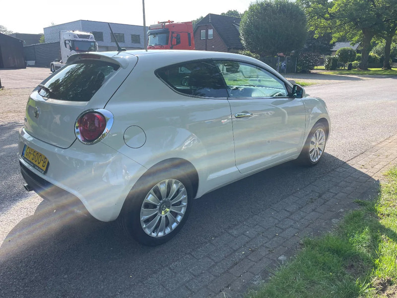 Alfa Romeo MiTo ALFA MITO Diesel ZEER MOOI - Hečbekas: foto 5 Alfa Romeo MiTo ALFA MITO Diesel ZEER MOOI - Hečbekas: foto 5