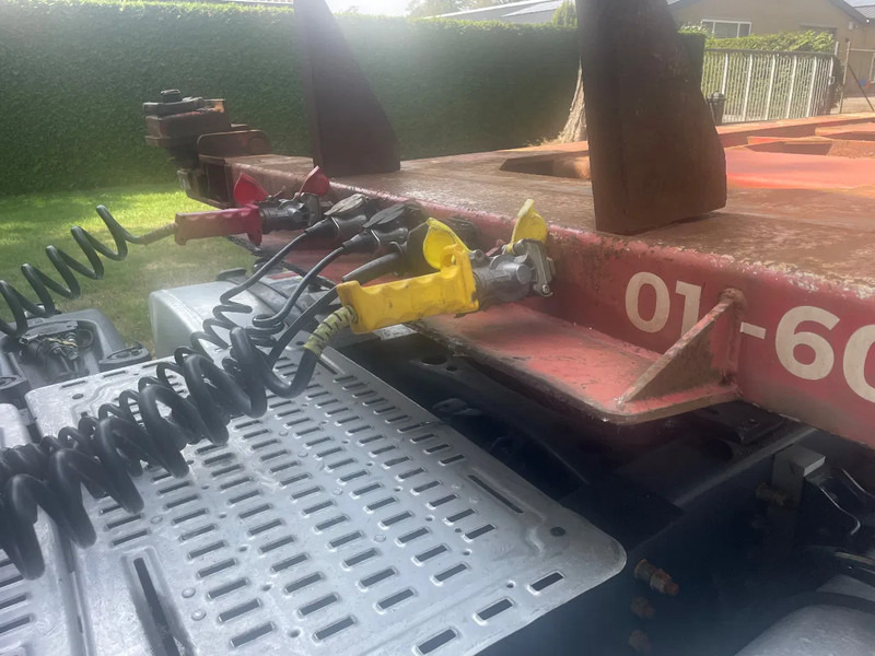 Renders 2x 20 1x 30 1x 40 in prijs verlaagt - Konteineris-vežimus/ Sukeisti kūną puspriekabė: foto 2 Renders 2x 20 1x 30 1x 40 in prijs verlaagt - Konteineris-vežimus/ Sukeisti kūną puspriekabė: foto 2