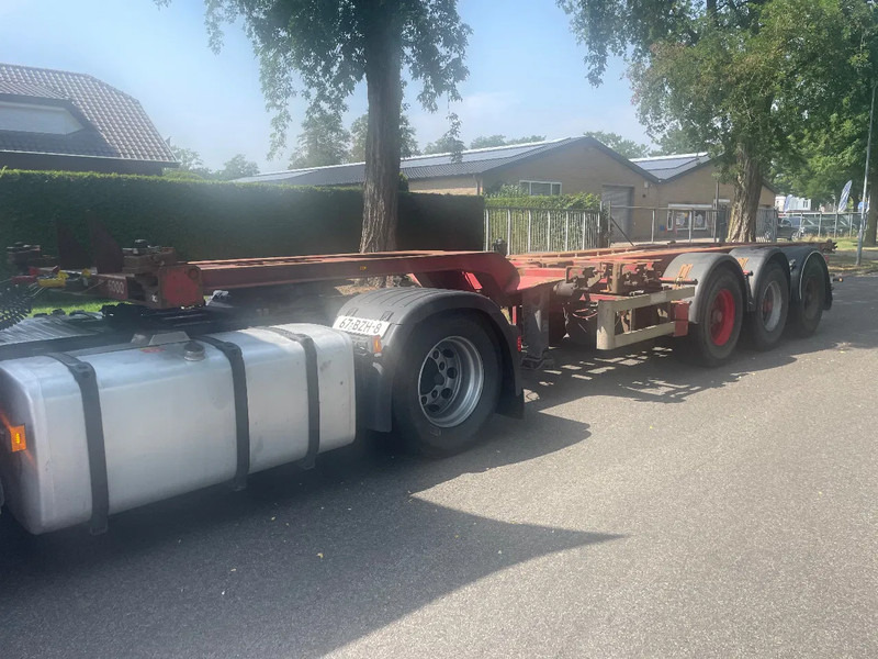 Renders 2x 20 1x 30 1x 40 in prijs verlaagt - Konteineris-vežimus/ Sukeisti kūną puspriekabė: foto 1 Renders 2x 20 1x 30 1x 40 in prijs verlaagt - Konteineris-vežimus/ Sukeisti kūną puspriekabė: foto 1