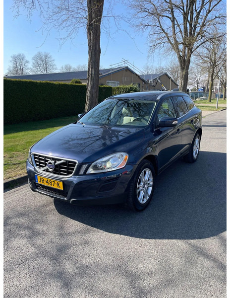 Volvo XC60 XC60 DZ88/DZ8850 5 Cilinder Euro 5 - Hečbekas: foto 1 Volvo XC60 XC60 DZ88/DZ8850 5 Cilinder Euro 5 - Hečbekas: foto 1