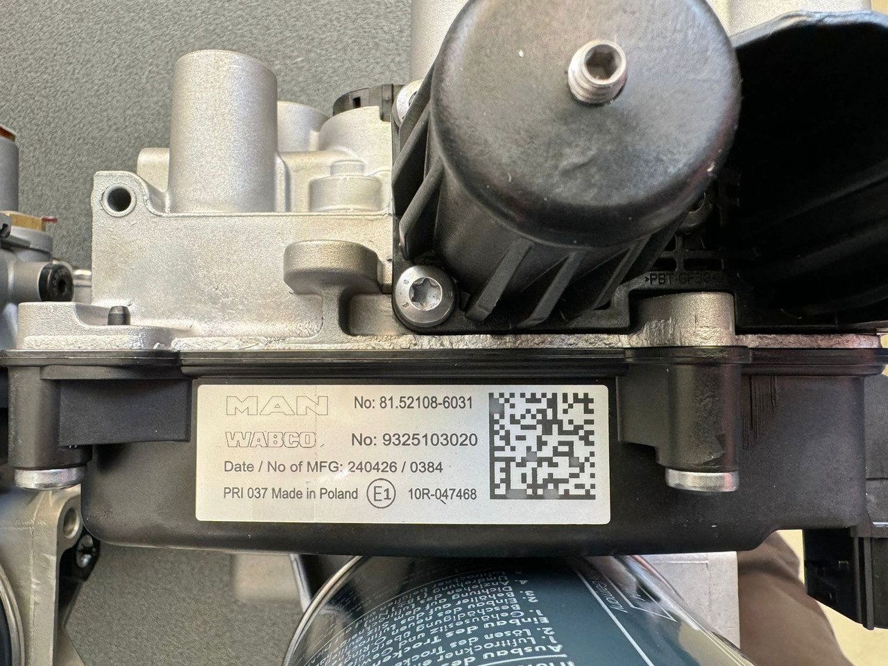 AIR DRIER ELECTRONIC CONTROL UNITS EAM MAN TGS - Stabdžių dalys: foto 4 AIR DRIER ELECTRONIC CONTROL UNITS EAM MAN TGS - Stabdžių dalys: foto 4